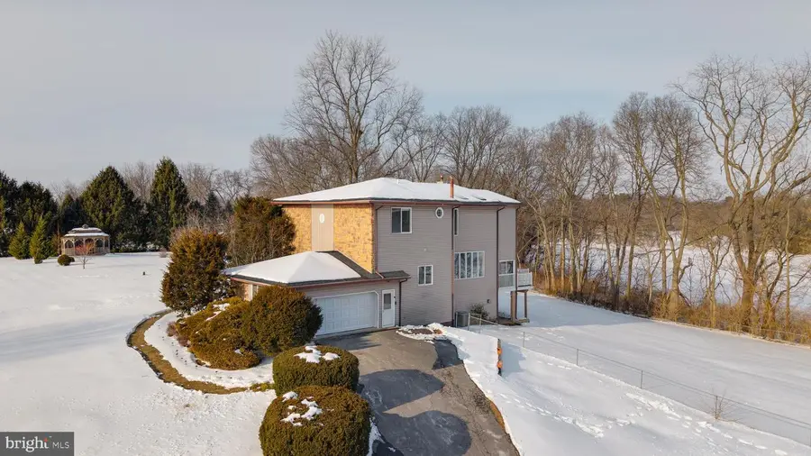 10215 Mar Rock Dr, Hagerstown, MD 21740 - #3