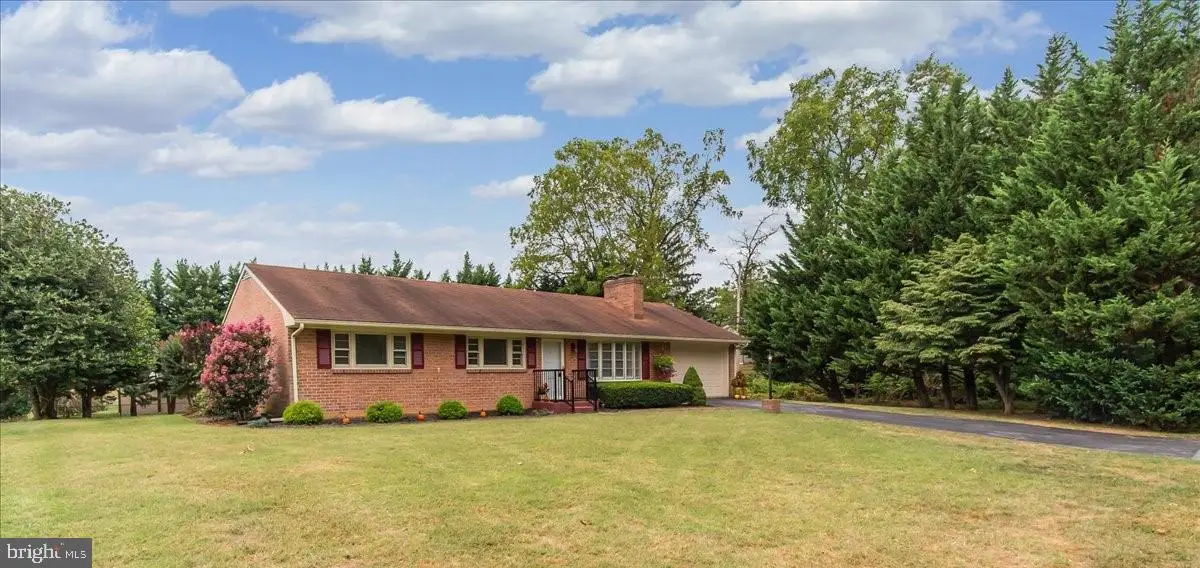 19103 Beacon Ln, Hagerstown, MD 21742 - #1