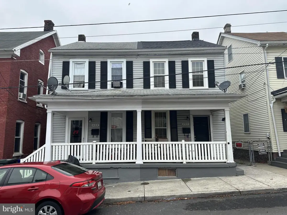 223 Summer St, Hagerstown, MD 21740 - #1