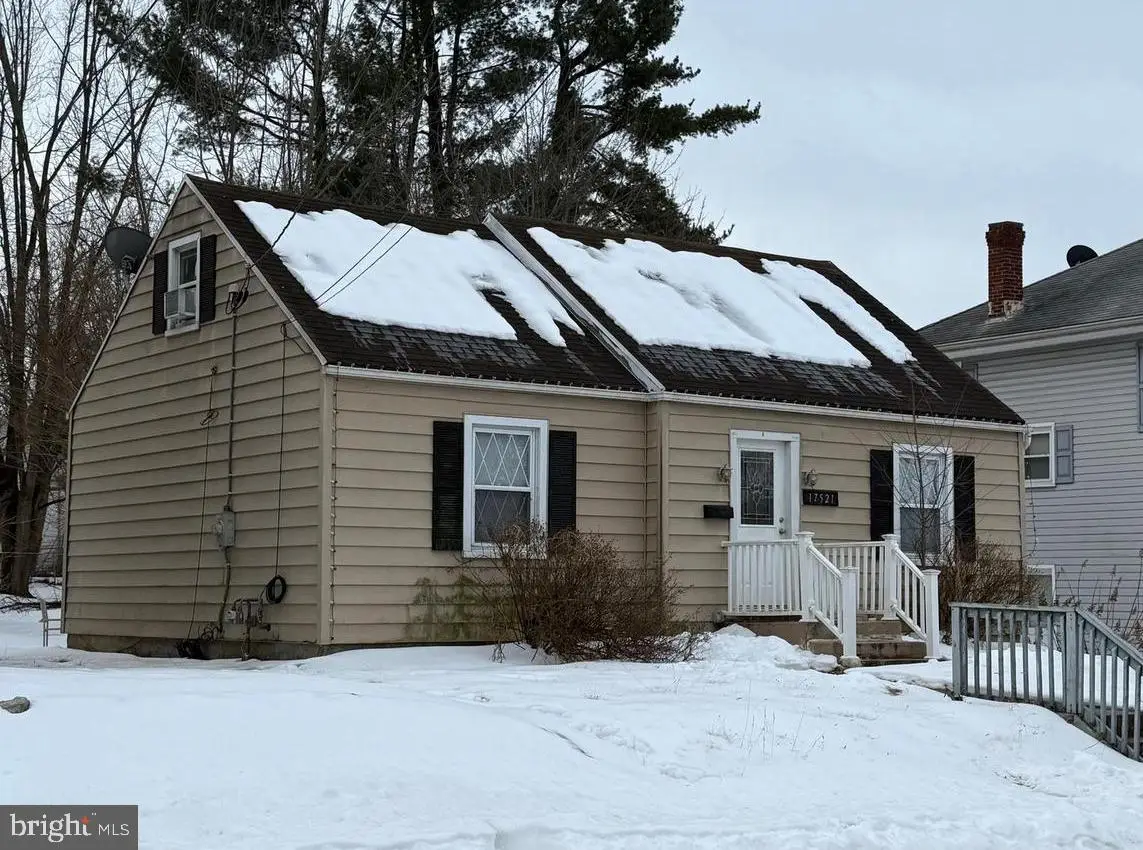 17521 Lexington Ave, Hagerstown, MD 21740 - #1