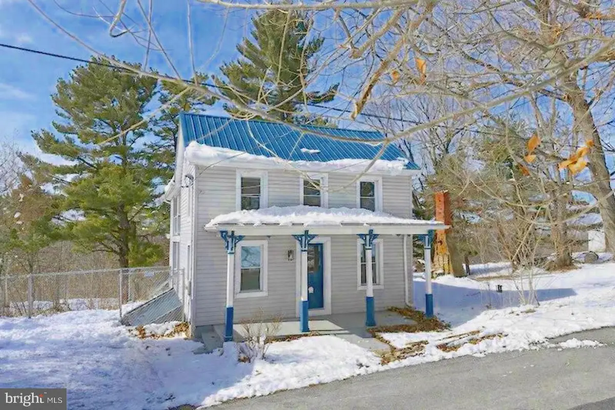 5922 Clevelandtown Rd, Boonsboro, MD 21713 - #1