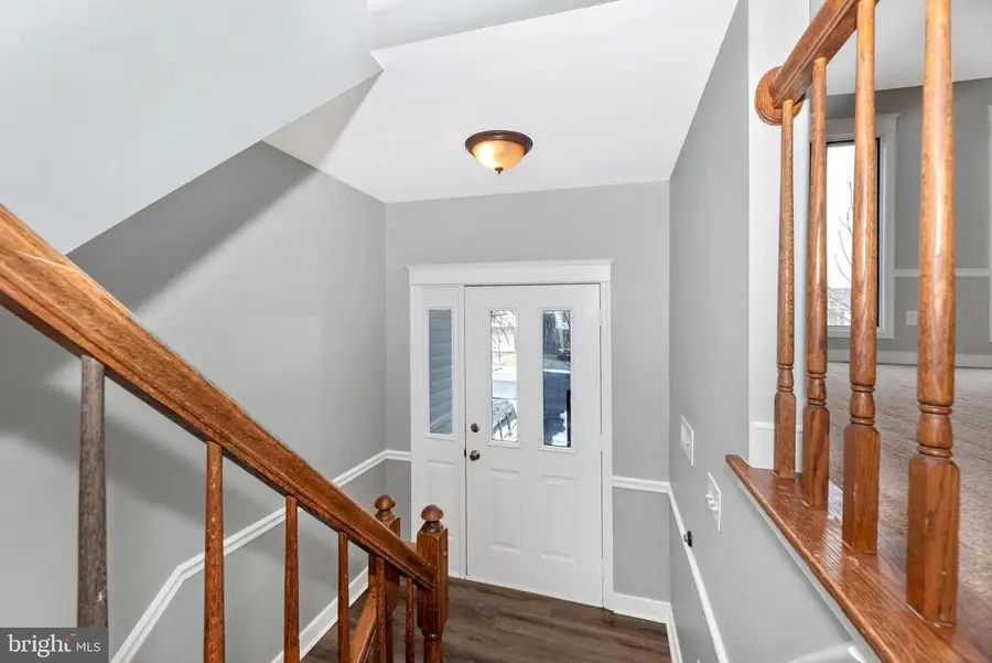 605 Knightsbridge Dr, Hagerstown, MD 21740 - #3