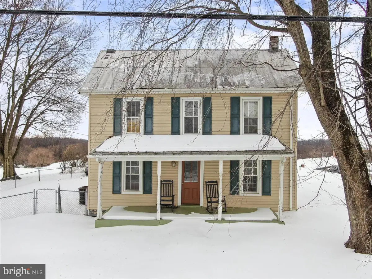 13643 Creek View Dr, Hagerstown, MD 21740 - #1