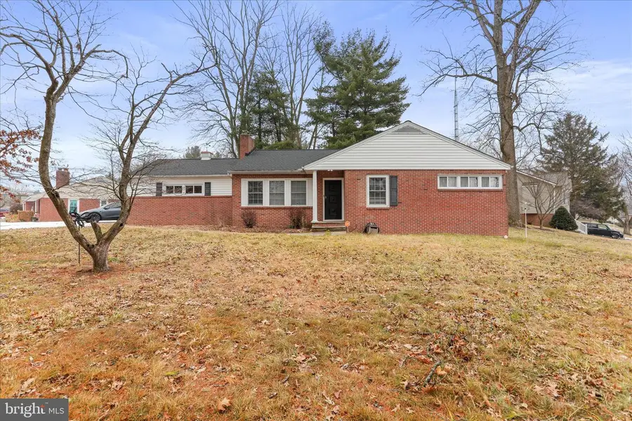 17901 Pin Oak Rd, Hagerstown, MD 21740 - #3