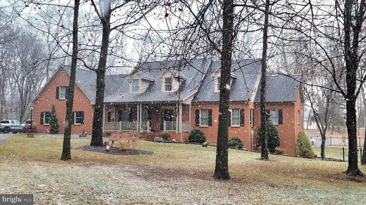 8401 Country Home Ln, Boonsboro, MD 21713 - #1