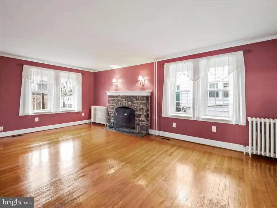 1304 Salem Ave, Hagerstown, MD 21740 - #3