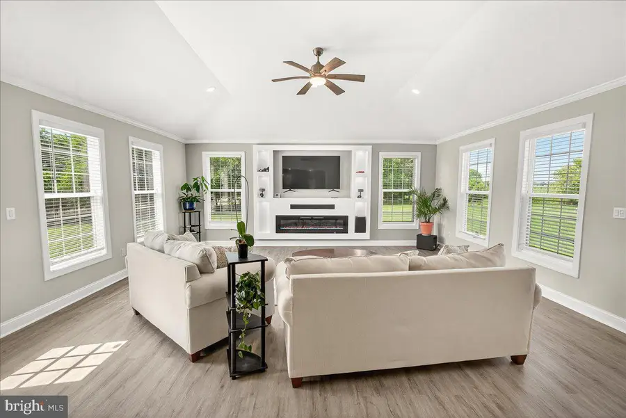 10042 Roulette Drive Dr, Hagerstown, MD 21740 - #2