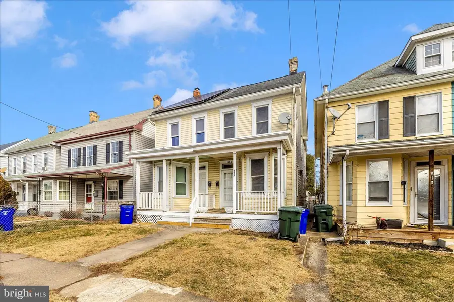 916 Salem Ave, Hagerstown, MD 21740 - #2