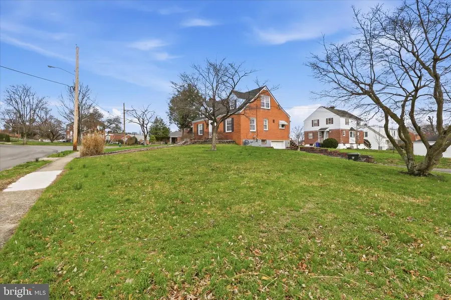 318 Mealey Pkwy, Hagerstown, MD 21742 - #2