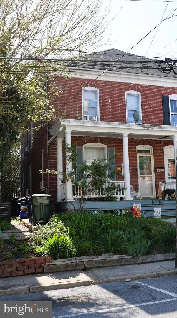 626 N Mulberry St, Hagerstown, MD 21740 - #1