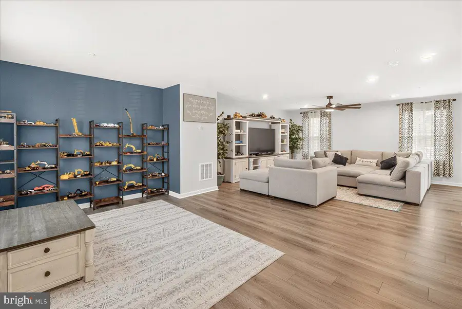 42 Raymond Xing, Hagerstown, MD 21740 - #3