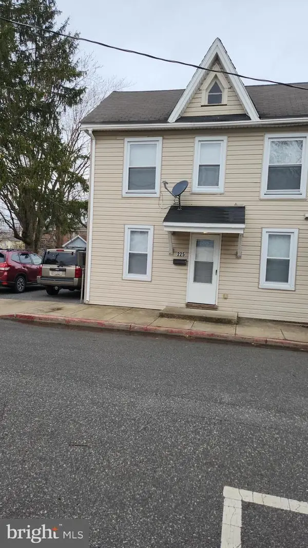225 Alexander St, HAGERSTOWN, MD 21740