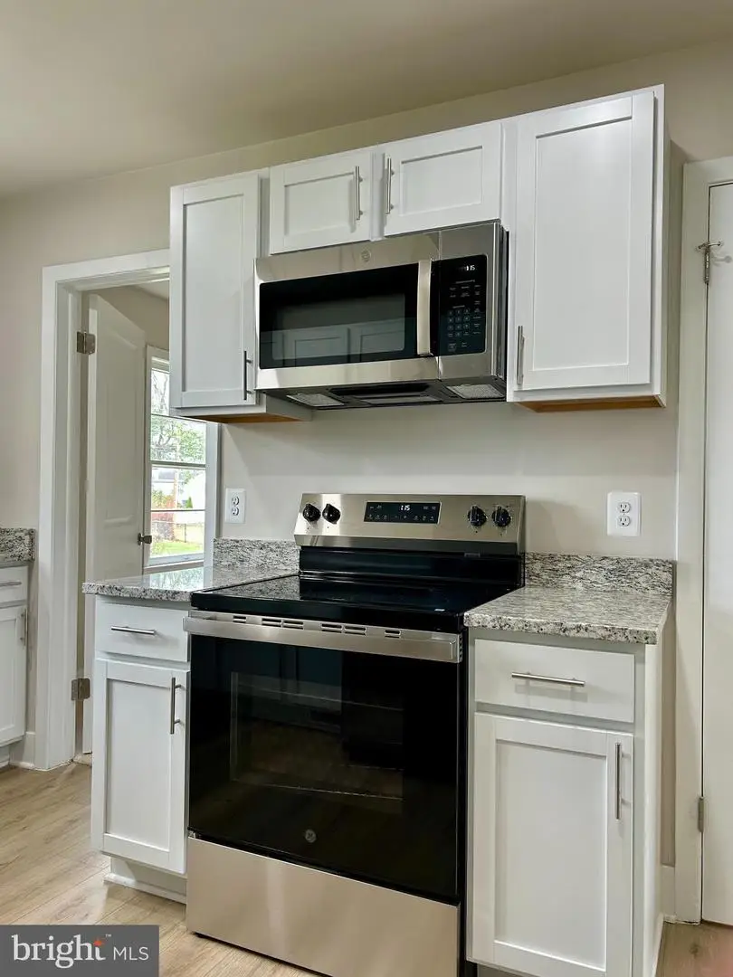 17911 Oak Ridge Dr, Hagerstown, MD 21740 - #3