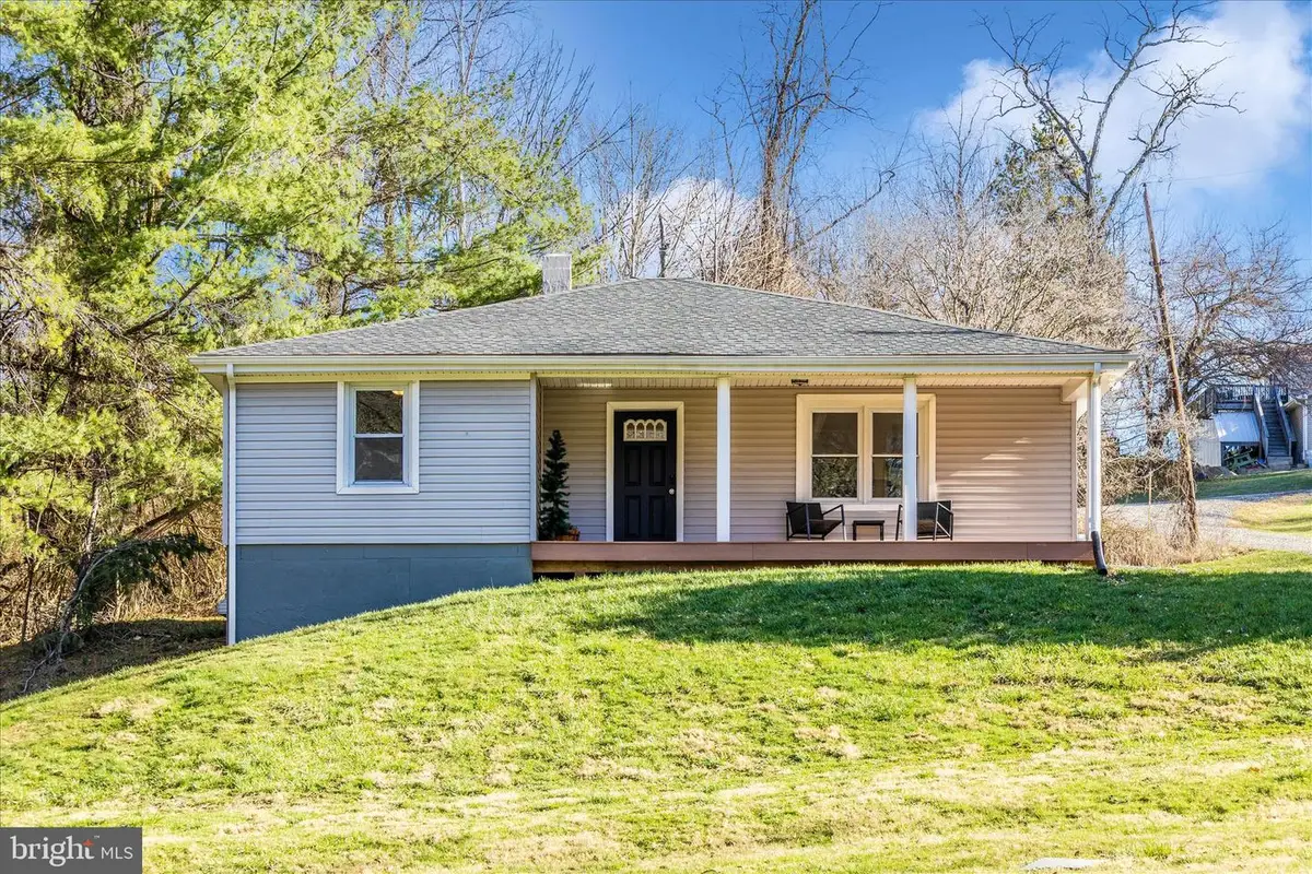 11863 Wolfsville Rd, Smithsburg, MD 21783 - #1