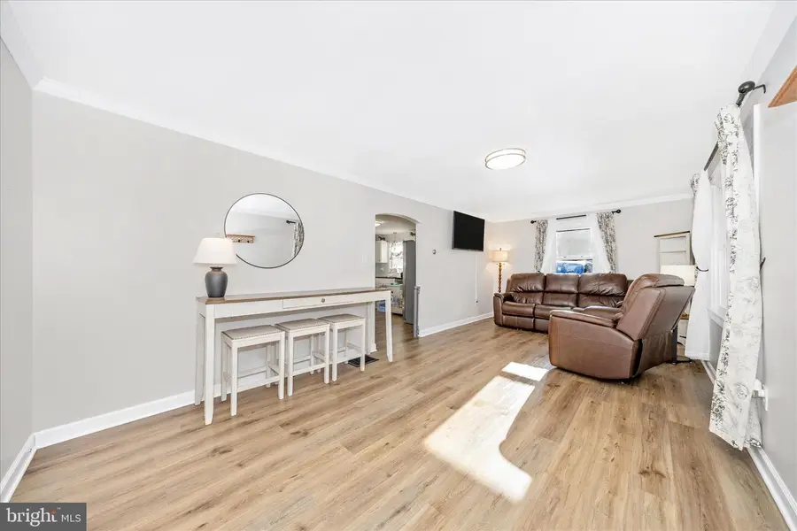 11863 Wolfsville Rd, Smithsburg, MD 21783 - #3