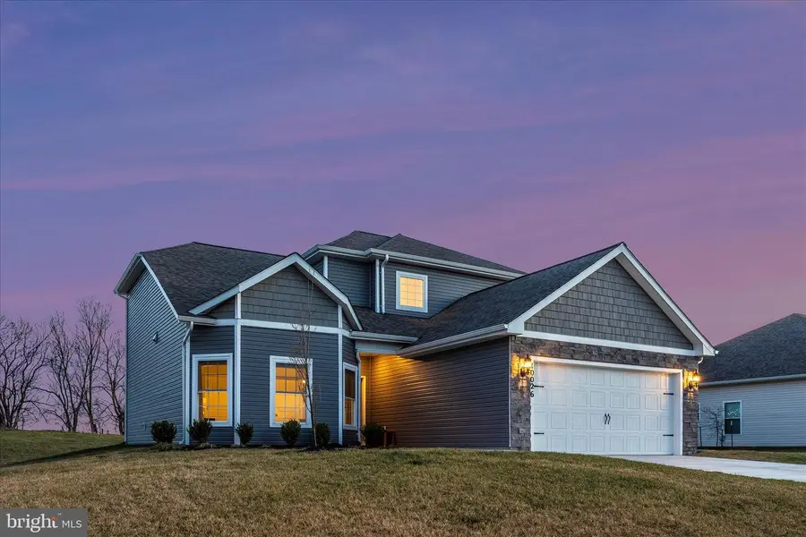 10026 Roulette Dr, Hagerstown, MD 21740 - #2