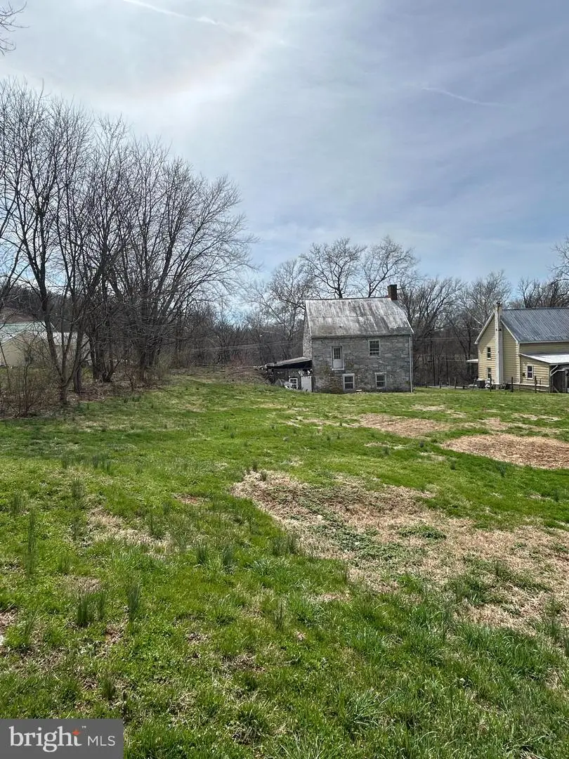3819 Harpers Ferry Rd, Sharpsburg, MD 21782 - #3