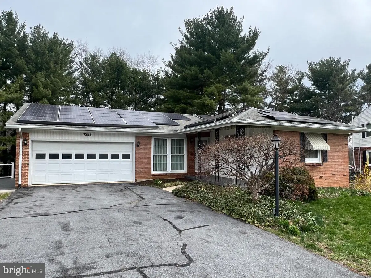 18514 Indian Cottage Rd, Hagerstown, MD 21742 - #1
