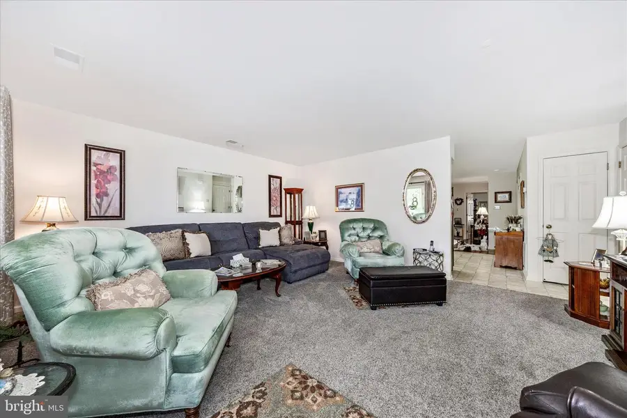 115 Sunflower Dr, Hagerstown, MD 21740 - #3