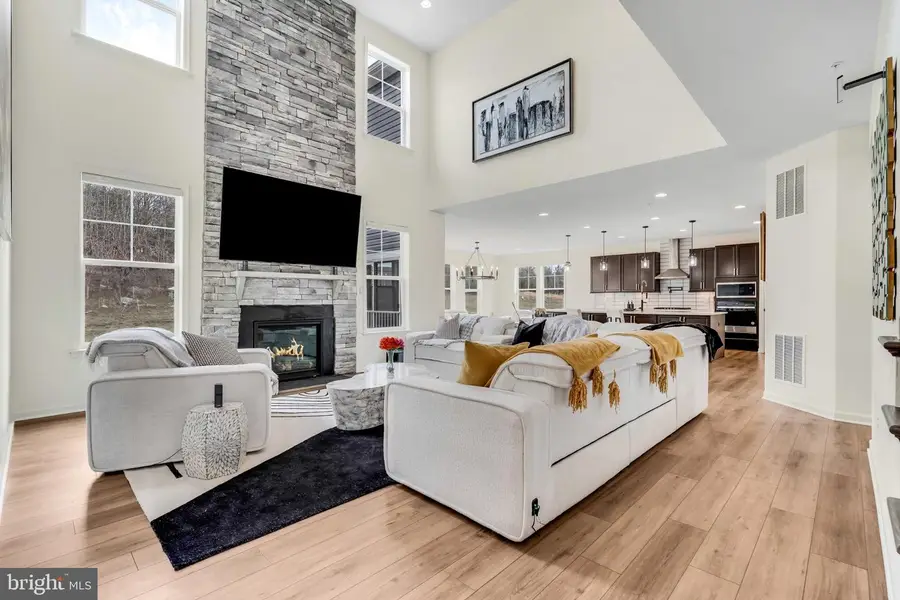 9363 Alloway Dr, Hagerstown, MD 21740 - #2