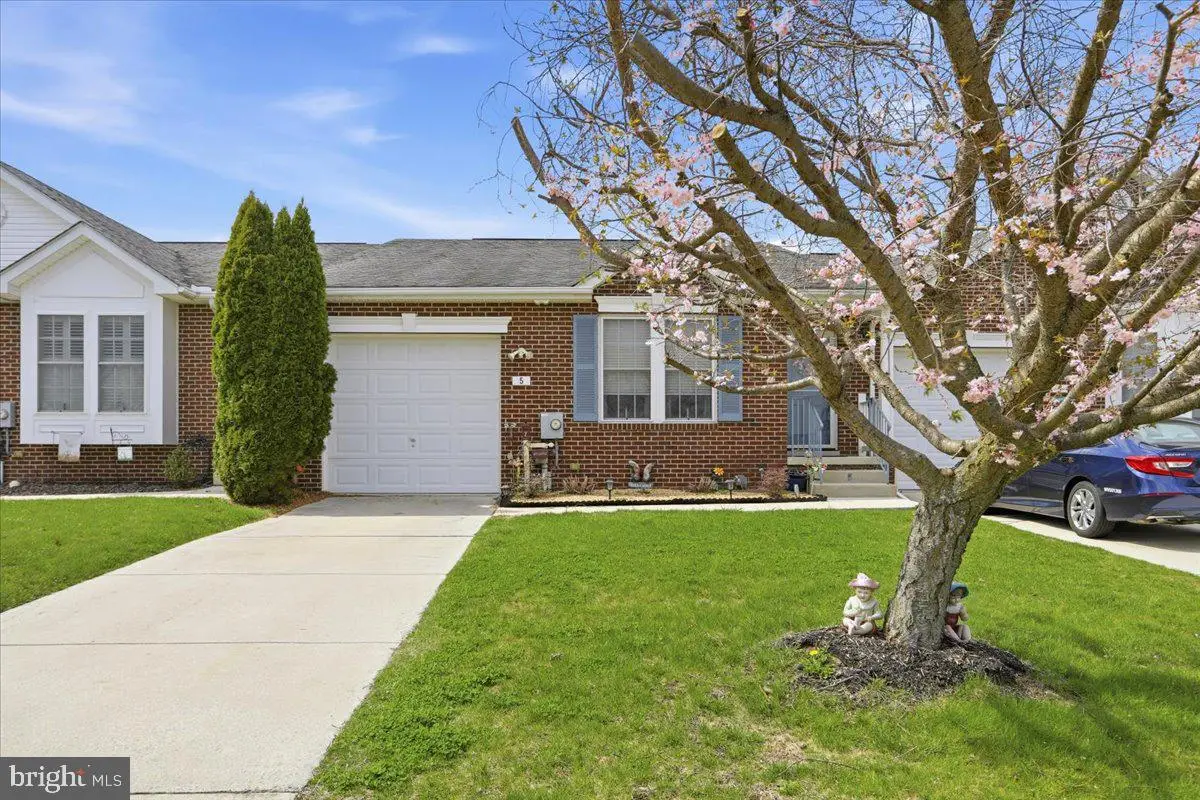 5 Eckstine Ct, Smithsburg, MD 21783 - #1