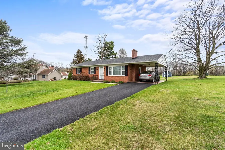 1404 Marshall St, Hagerstown, MD 21740 - #2