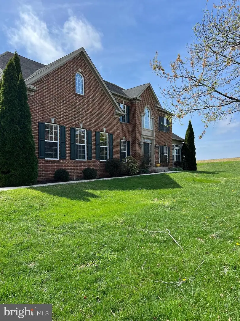 10138 Roulette Dr, Hagerstown, MD 21740 - #2