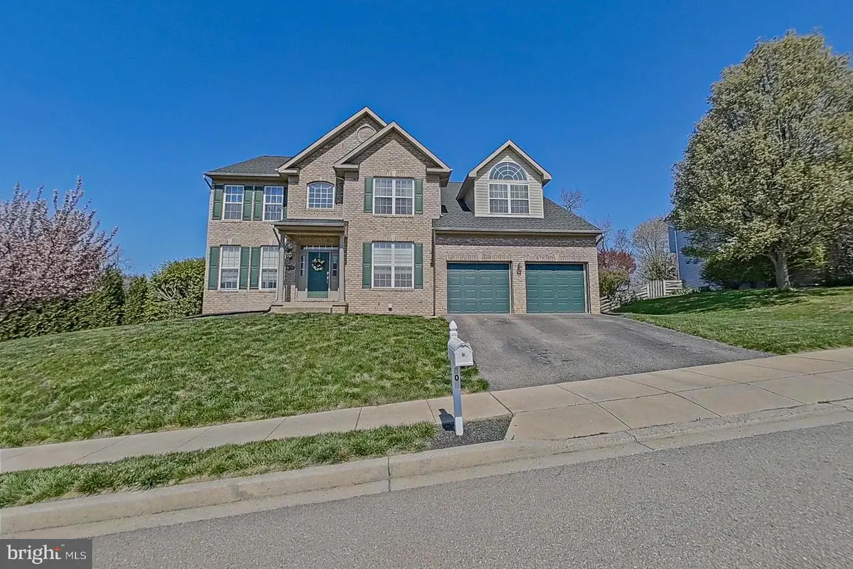 809 Brookridge Dr, Boonsboro, MD 21713 - #1