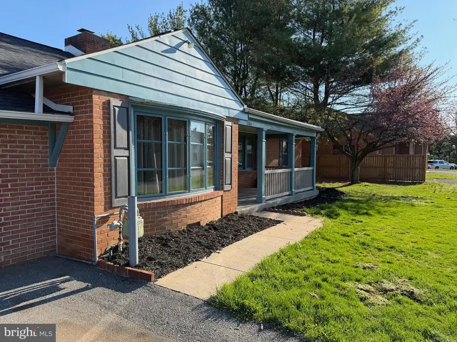 19124 Longmeadow Rd, Hagerstown, MD 21742 - #3