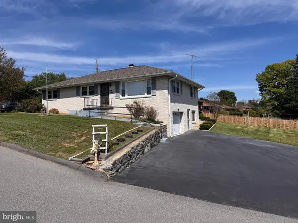 12037 Ronnie Dr, HAGERSTOWN, MD 21742