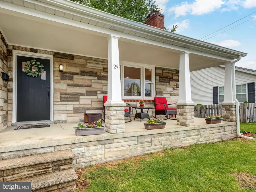 25 Young Ave, Boonsboro, MD 21713 - #2