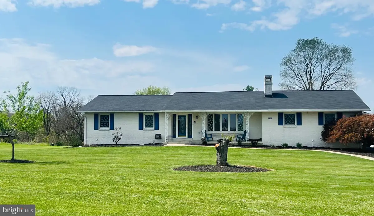 19845 Toms Rd, Boonsboro, MD 21713 - #1