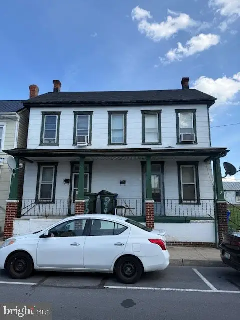 242-244 Mulberry St, Hagerstown, MD 21740 - #2