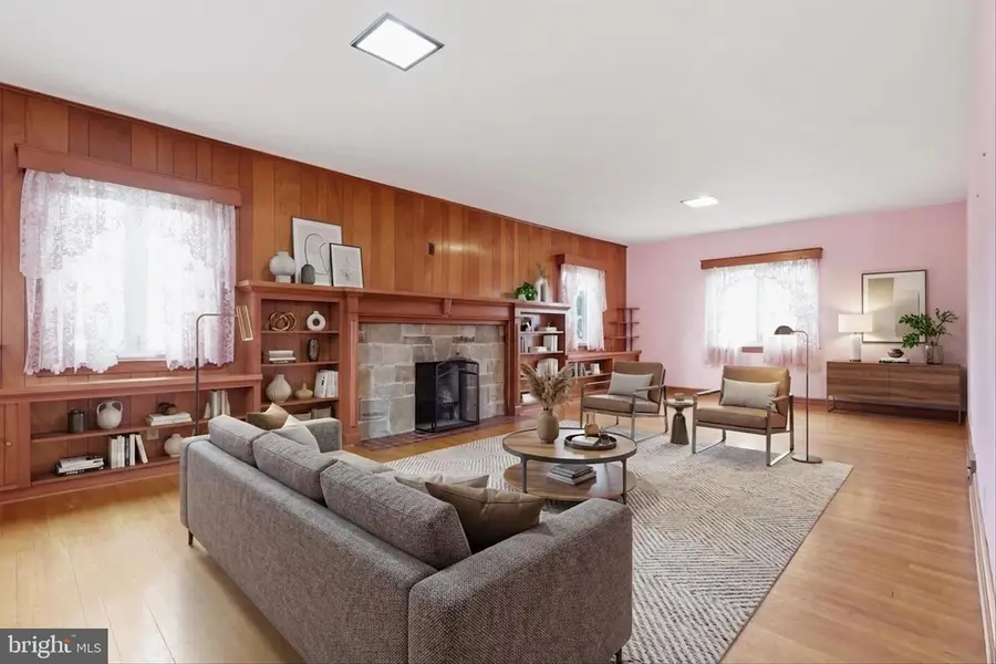 216 Maryland Ave, Hancock, MD 21750 - #2