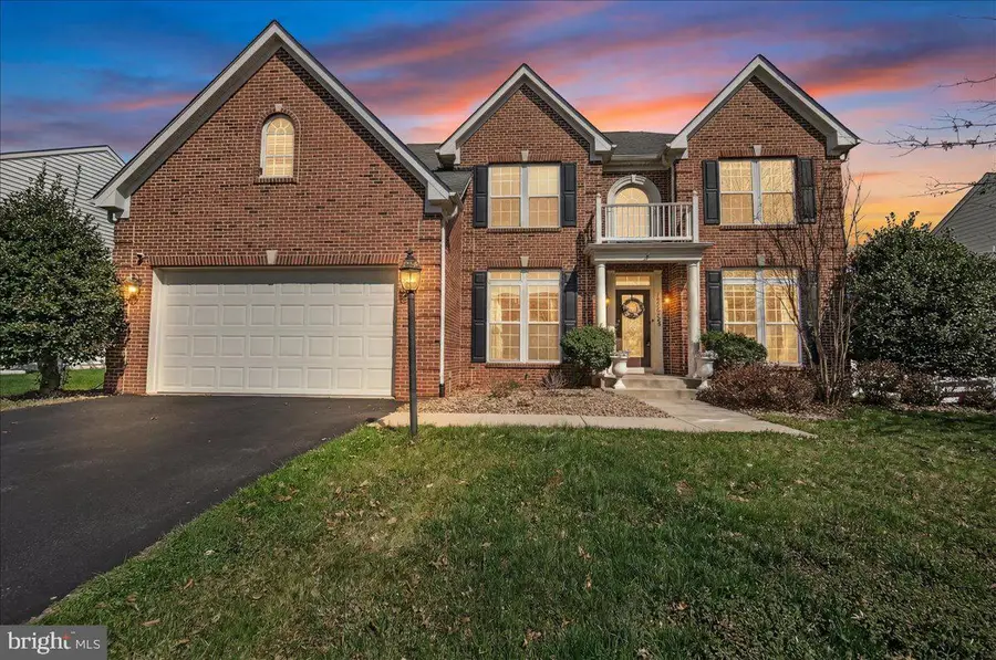 18250 Misty Acres Dr, Hagerstown, MD 21740 - #2