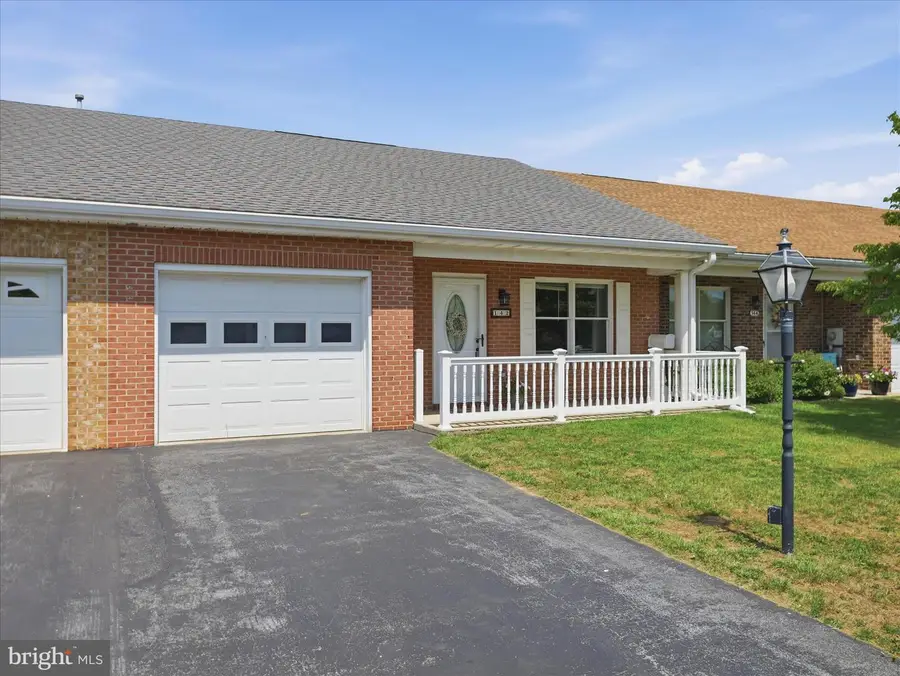 142 Sunflower Dr, Hagerstown, MD 21740 - #3