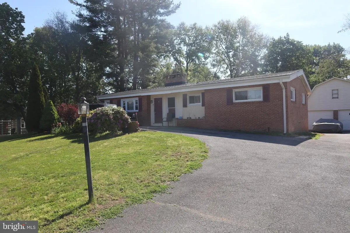 13559 Donnybrook Dr, Hagerstown, MD 21742 - #1