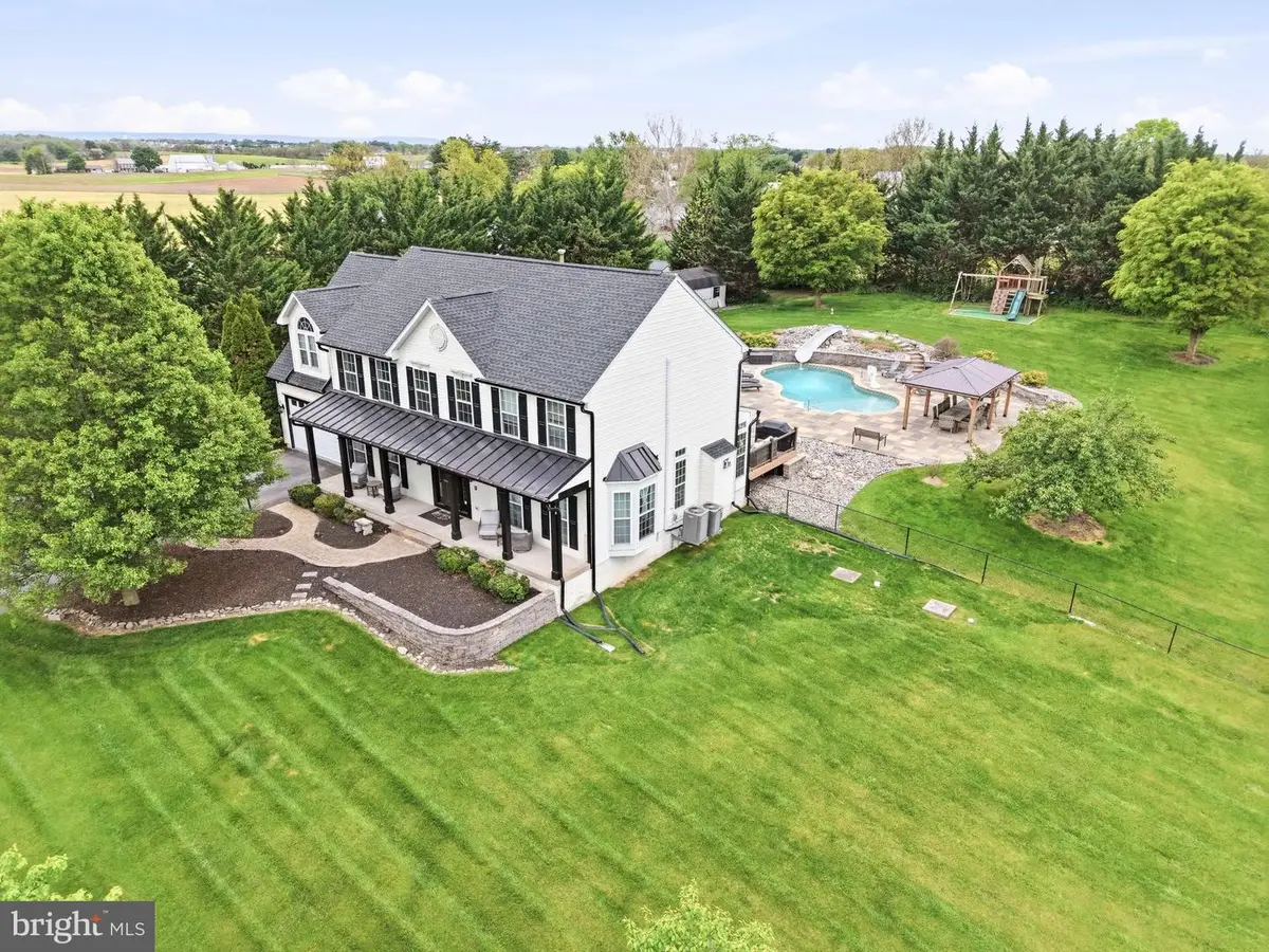 17123 Bivens Ln, Hagerstown, MD 21740 - #1