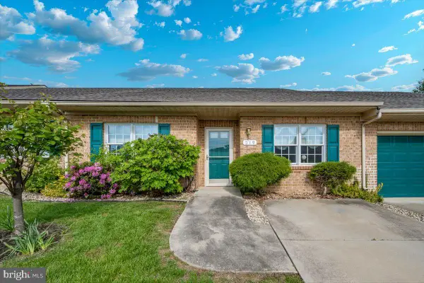 319 Sunbrook Ln #98, HAGERSTOWN, MD 21740