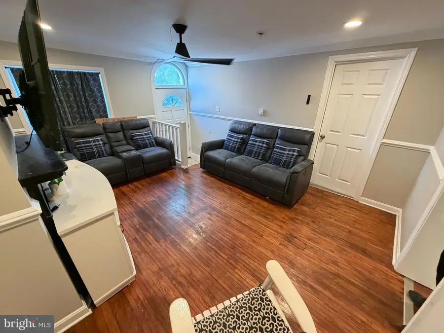 127 E Antietam St, Hagerstown, MD 21740 - #3