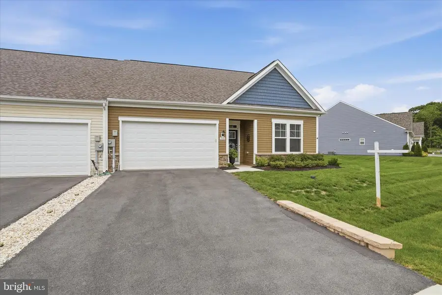 19536 Cosmos St, Hagerstown, MD 21742 - #3