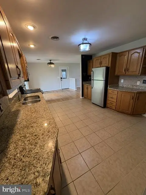 16635 Longstreet Dr, Williamsport, MD 21795 - #3