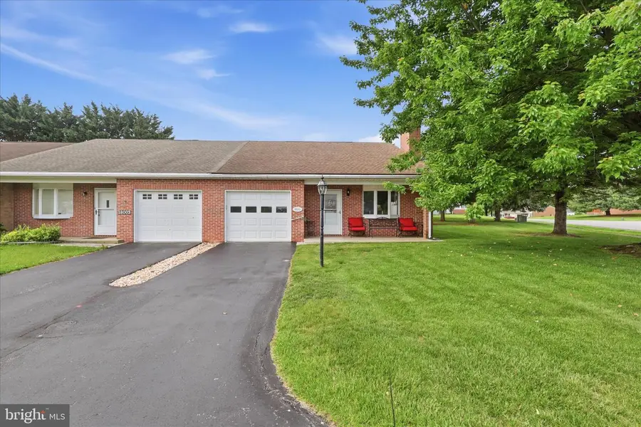 18001 Putter Dr, Hagerstown, MD 21740 - #2