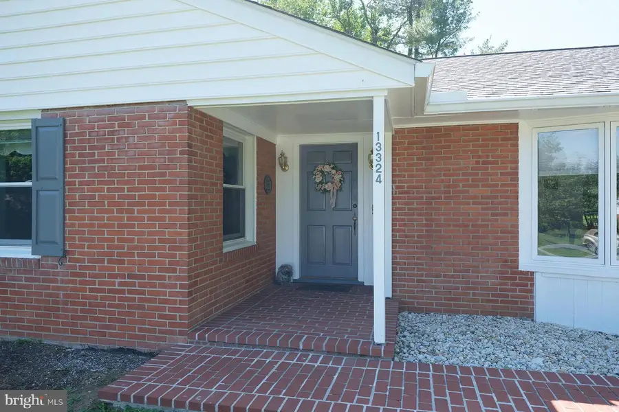 13324 Hickory Hill Rd, Hagerstown, MD 21742 - #3