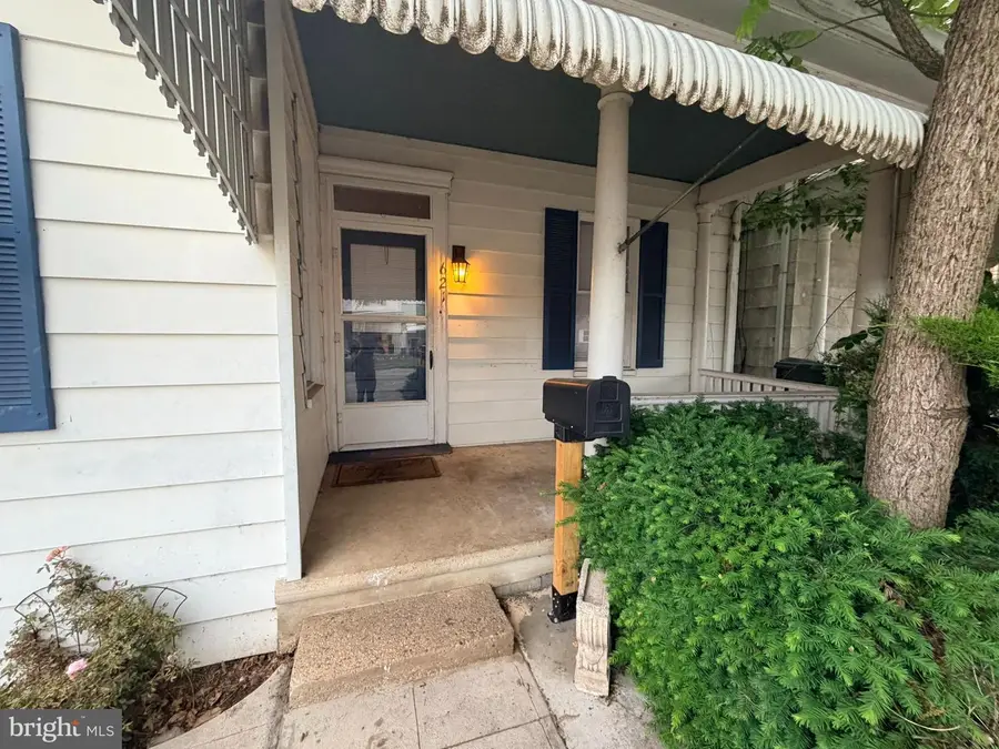 621 Frederick St, Hagerstown, MD 21740 - #3