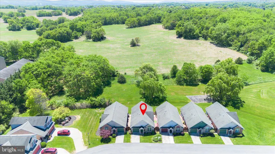 20407 Kings Crest Blvd, Hagerstown, MD 21742 - #2