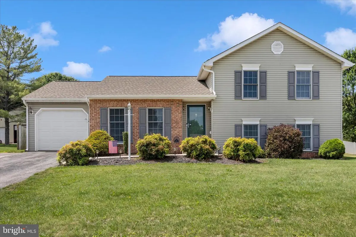 109 Rebeccas Ct, Smithsburg, MD 21783 - #1
