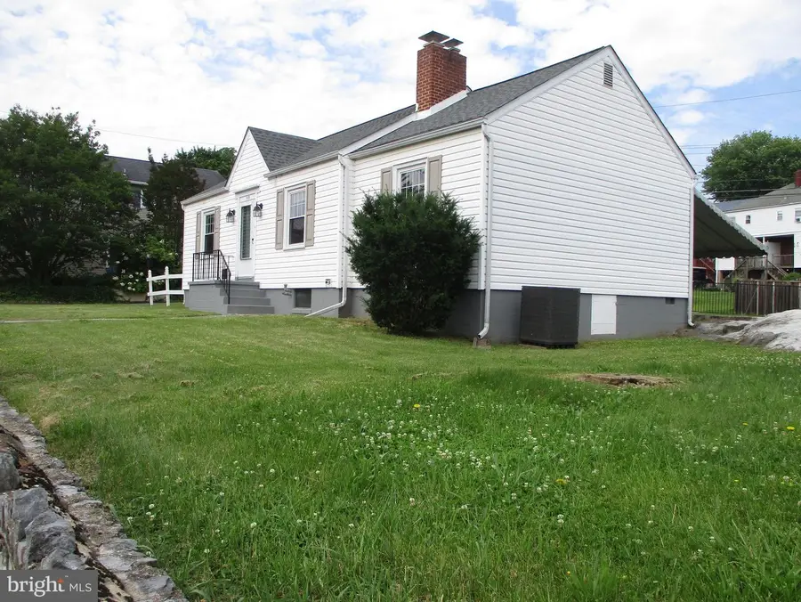 719 Chestnut St, Hagerstown, MD 21740 - #3