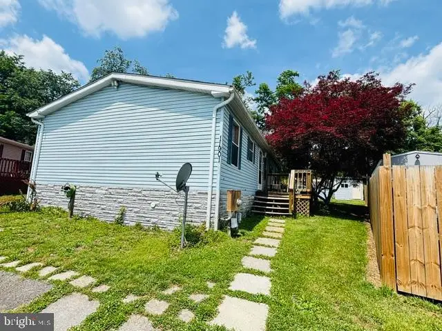 11901 Heather Dr, Hagerstown, MD 21740 - #2
