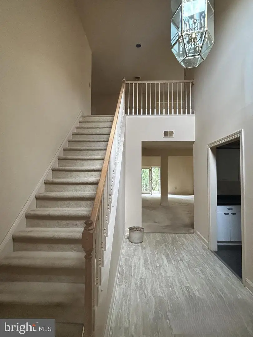 18804 Dover Dr, Hagerstown, MD 21742 - #2